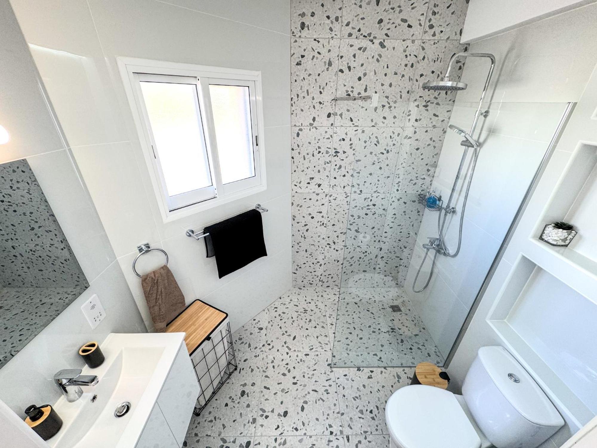 Lavi's Haven 2b, Paphos, Pool Apartment